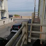 Апартаменты A Cote De La *